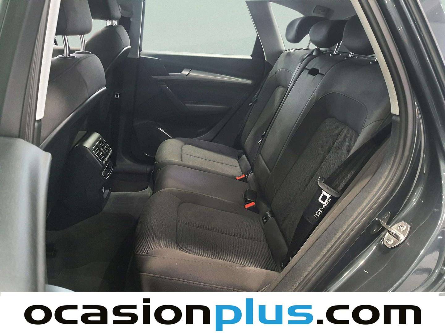 Foto Audi Q5 Audi Q5 Design 2.0 TDI quattro (163 CV) S tronic