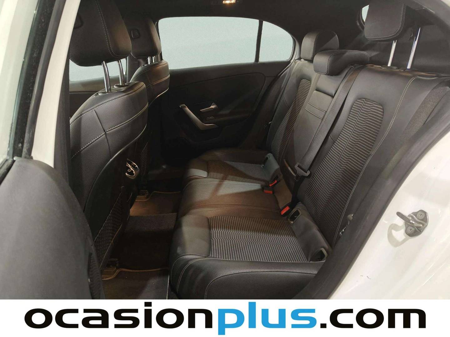Foto asientos traseros Mercedes Clase A Mercedes Clase A 200 d (150 CV)