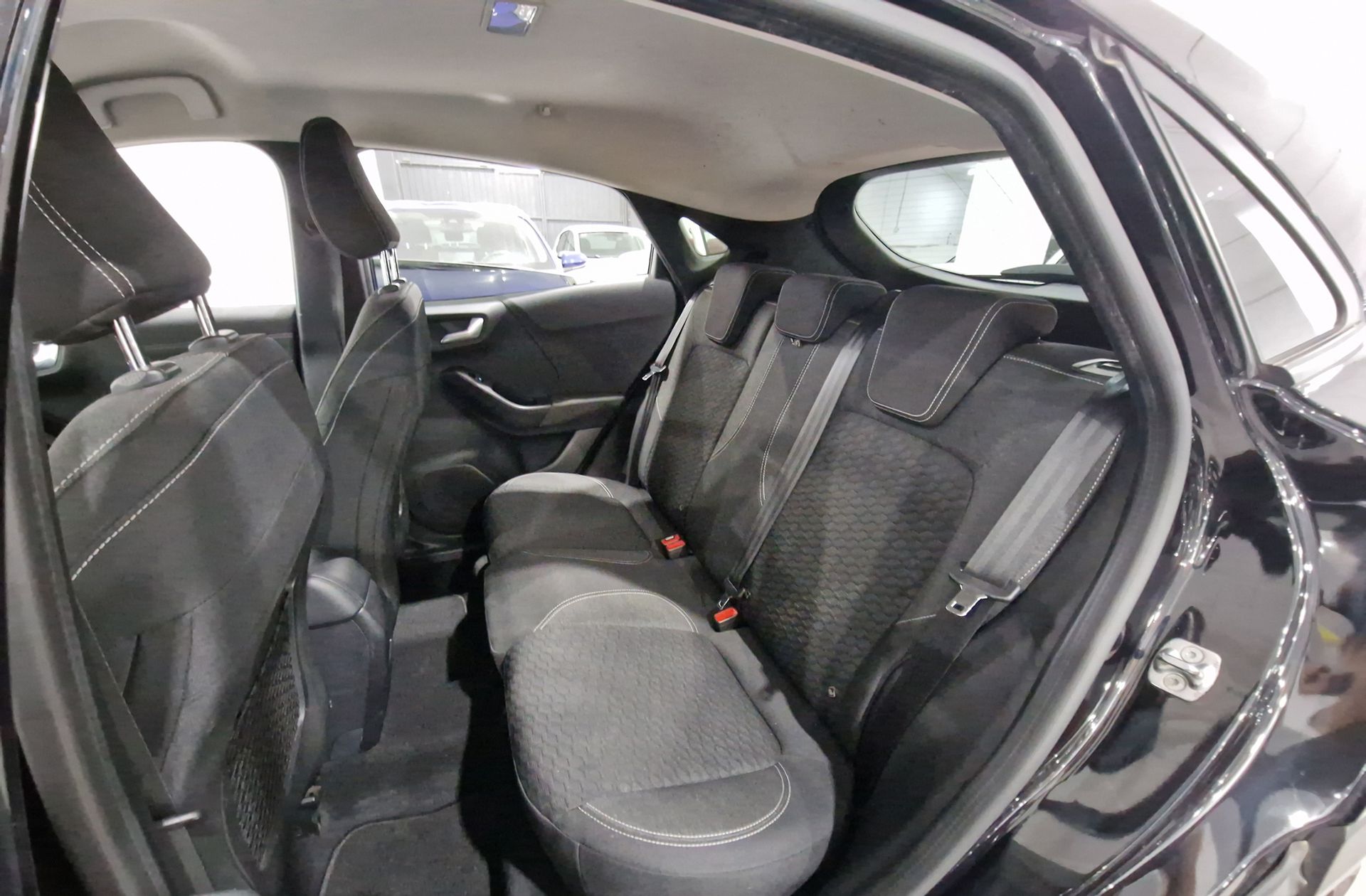 Ford Puma 1.0 EcoBoost MHEV Titanium Design - foto 12