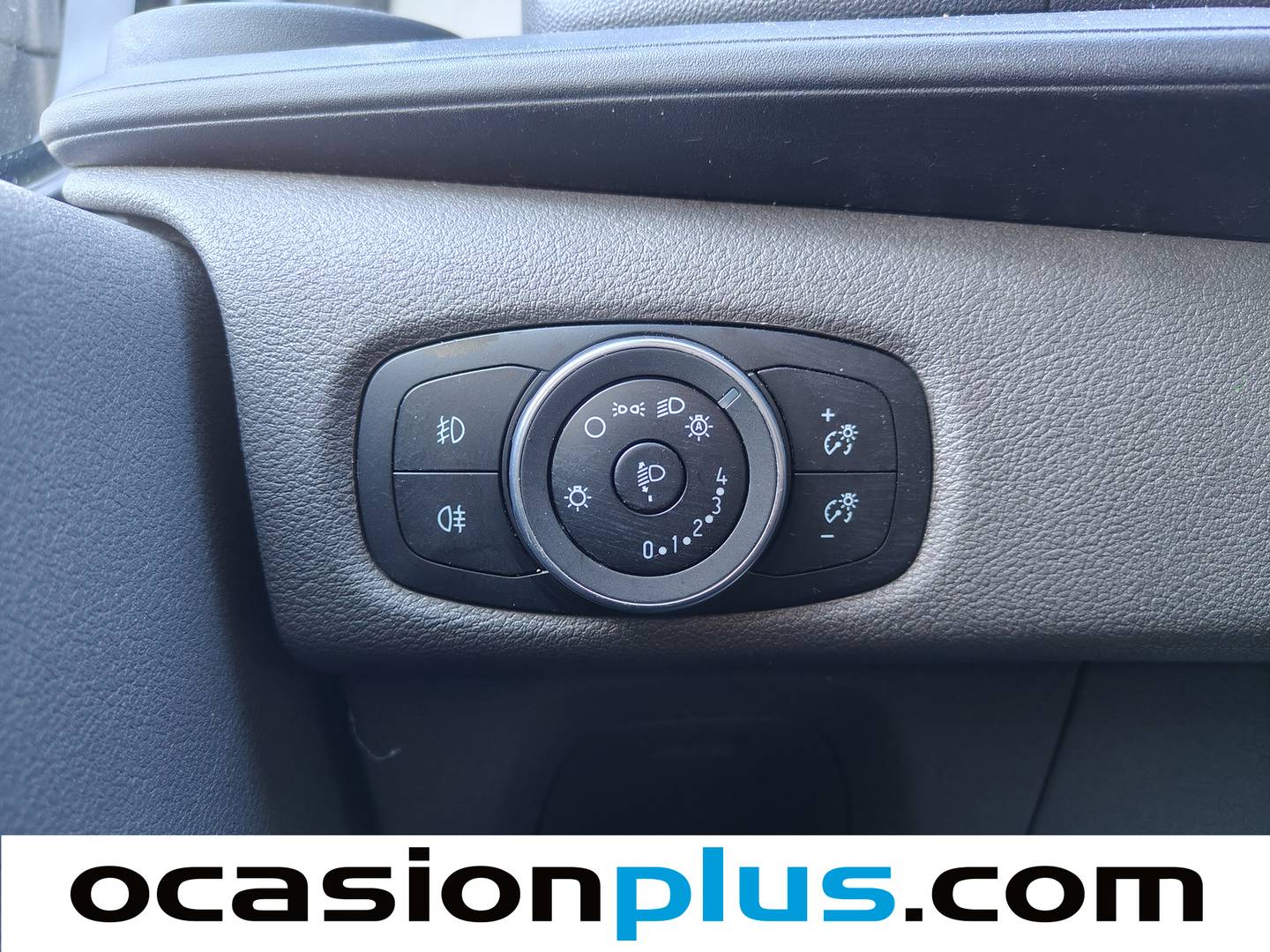 Extras y acabados del Ford Transit Custom Ford Transit Custom Furgon 2.0 TDCI MHEV 280 L1 Trend (130 CV)