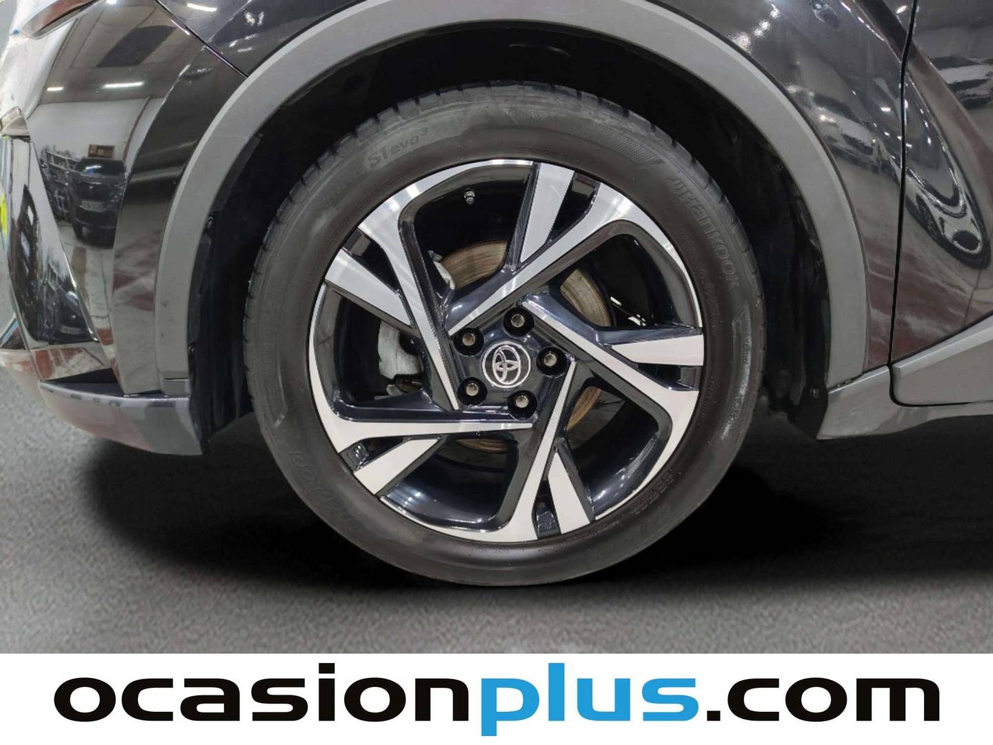 Paquetes del Toyota C-HR Toyota C-HR 1.8 125H Advance (122 CV)