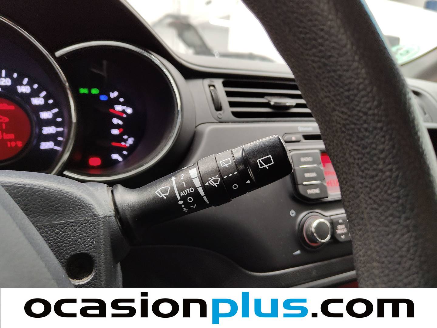 Acabados KIA Rio KIA Rio 1.2 CVVT Drive (84 CV)