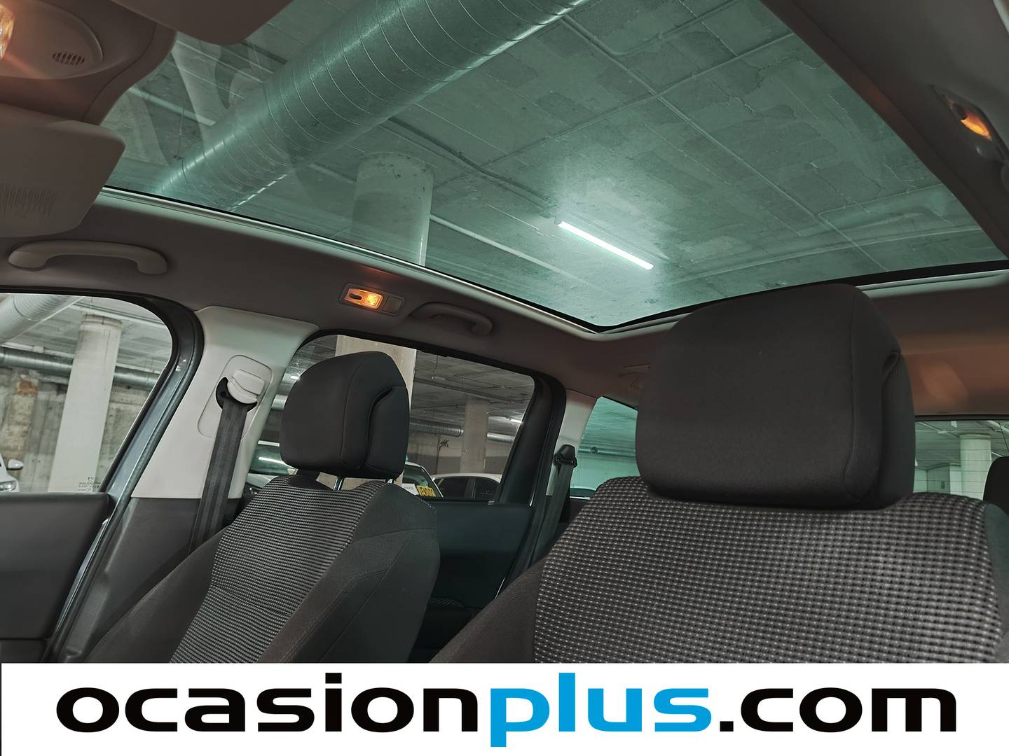 Equipamiento del Peugeot 5008 Peugeot 5008 1.6 HDI Sport Pack FAP (112 CV) 7 Plazas