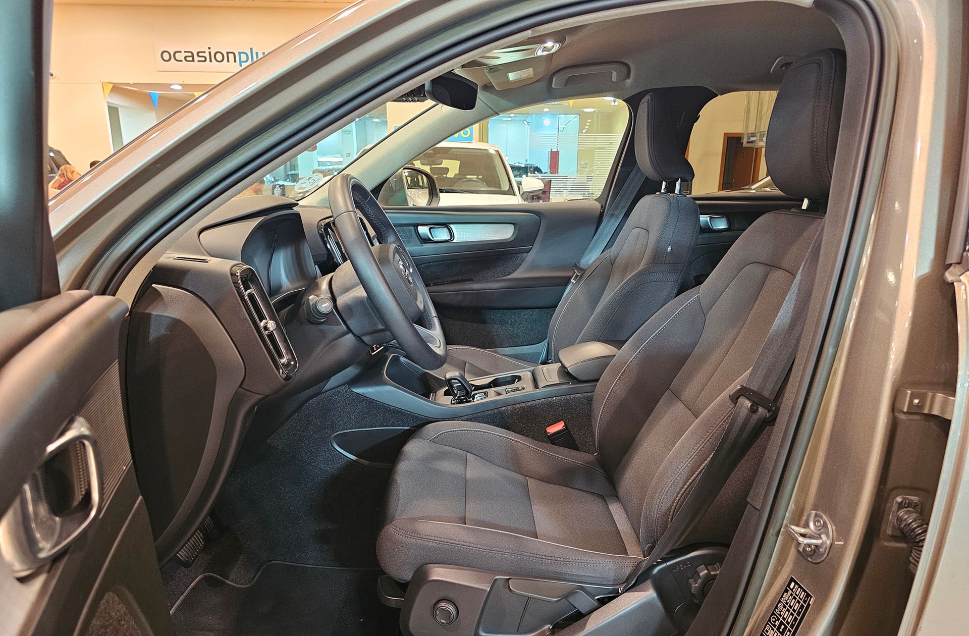 Volvo XC40 T2 Core - foto 9