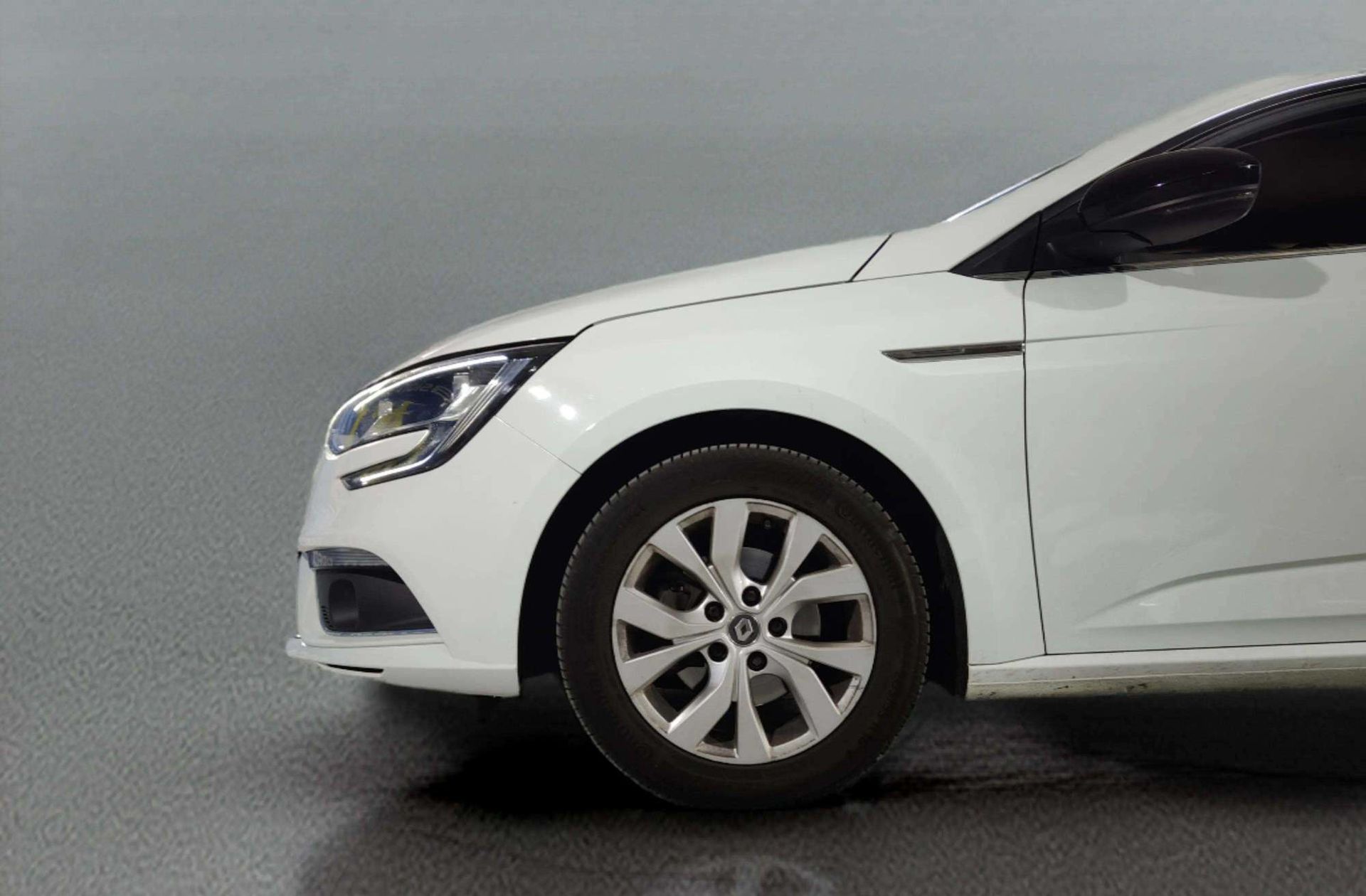 Renault Mégane Limited TCe GPF - foto 34