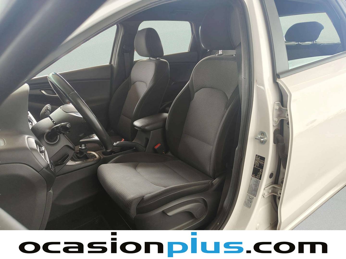 Foto asientos delanteros Hyundai i30 Hyundai i30 1.0 TGDi Klass (120 CV)