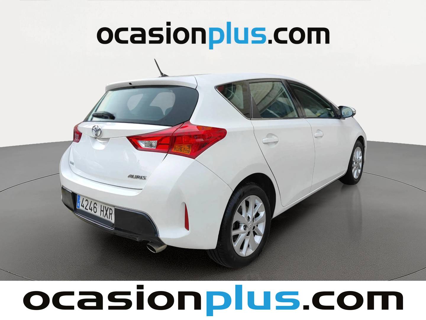 Foto trasera Toyota Auris Toyota Auris 130 Active (132 CV) derecha