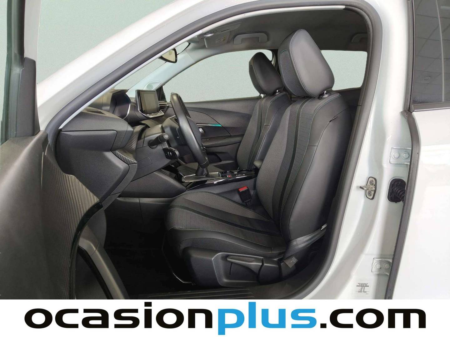 Foto asientos delanteros Peugeot 2008 Peugeot 2008 PureTech 100 S&S Allure Pack (100 CV)