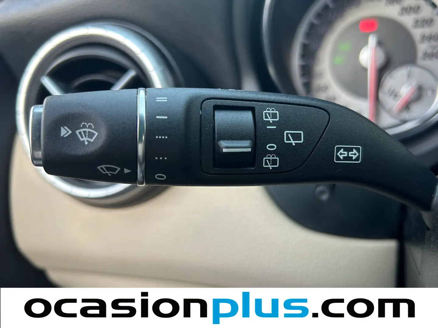 Foto Mercedes CLA Mercedes-Benz CLA Shooting Brake CLA 220 d Urban  (177 CV)