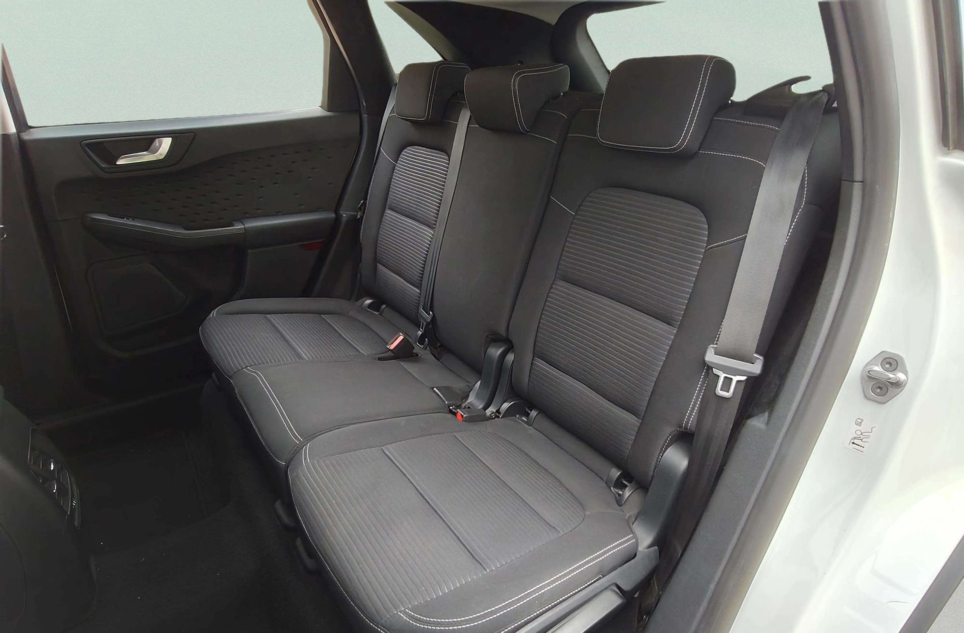 Ford Kuga 1.5 EcoBlue Titanium - foto 12