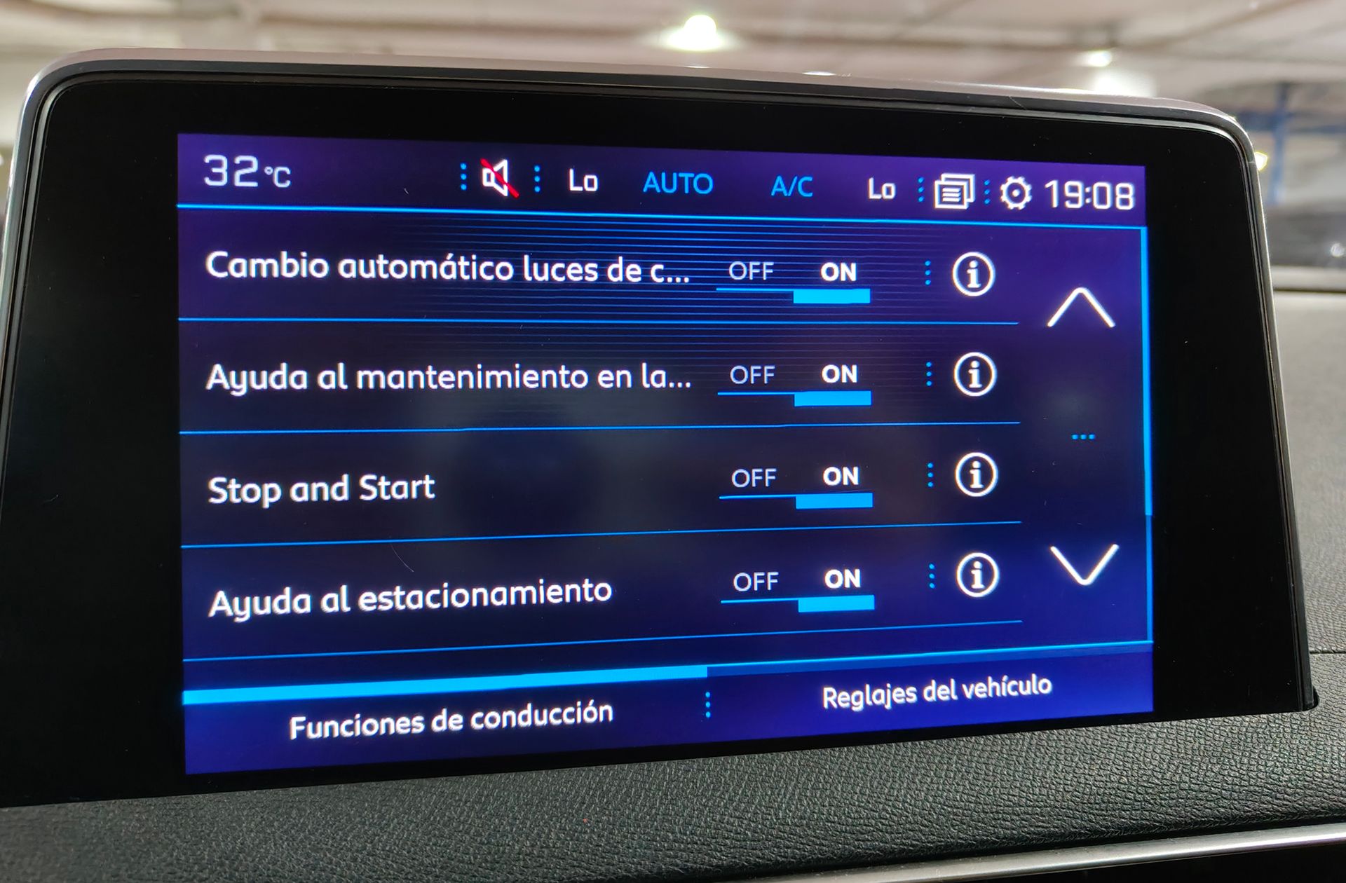 Peugeot 3008 BlueHDi 130 Allure - foto 10