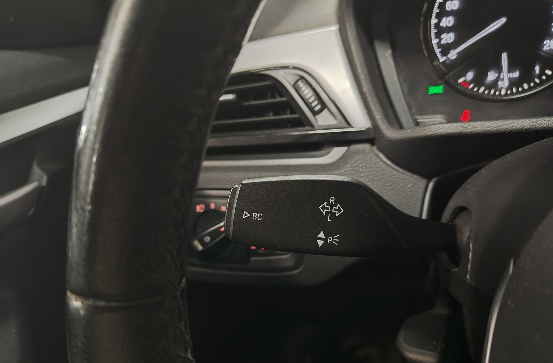 BMW X1 sDrive16d - foto 26