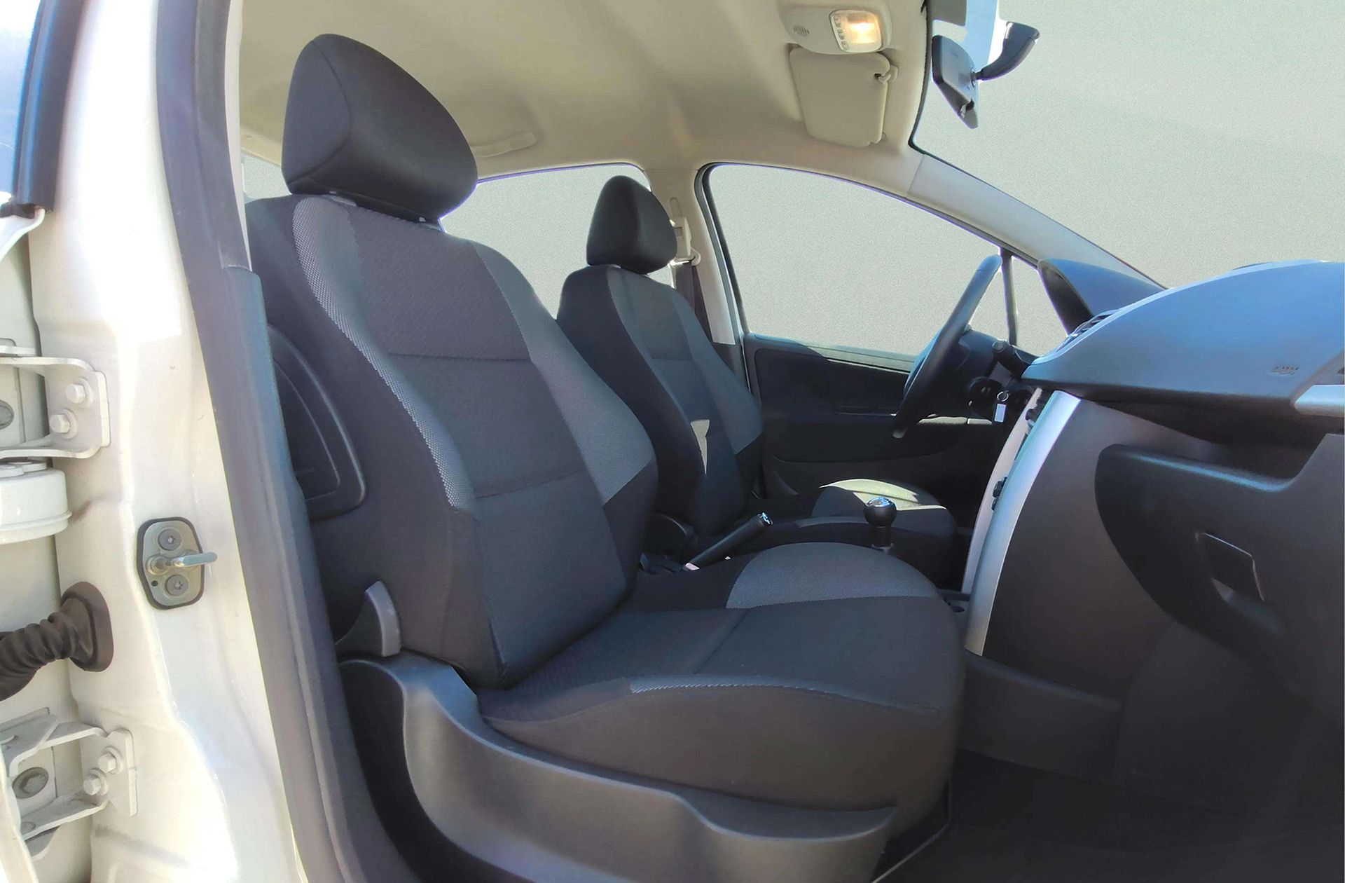 Peugeot 207 1.4 VTi Active - foto 14