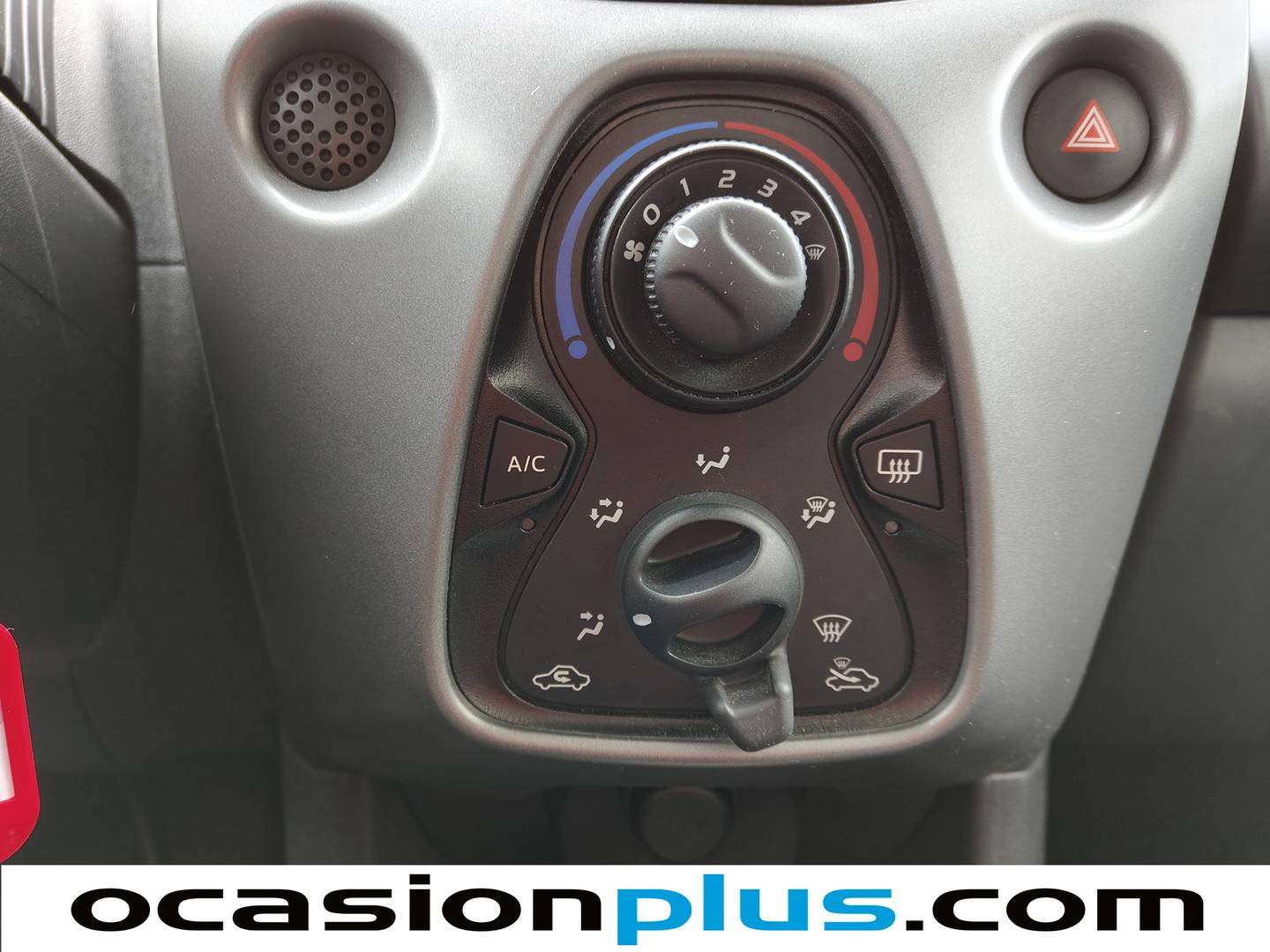 Foto Toyota Aygo Toyota Aygo 1.0 70 x-play (72 CV)