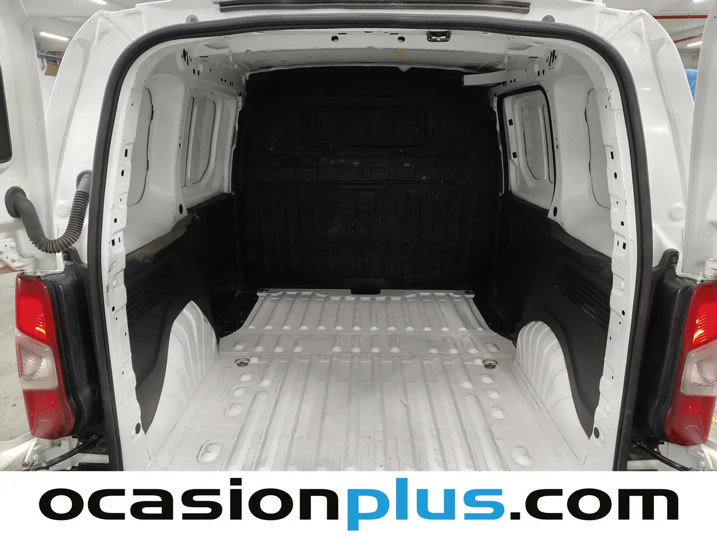 Foto Peugeot Partner Peugeot Partner BlueHDi 100 Pro Standard 600kg (98 CV)