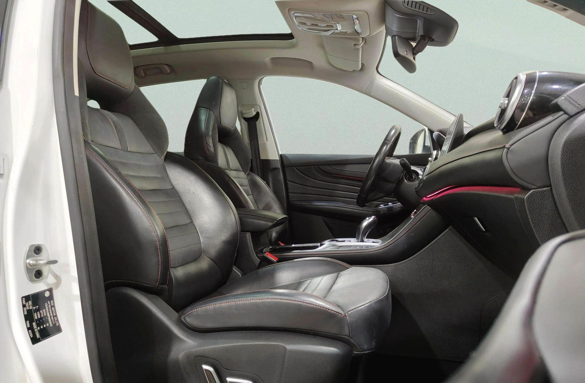 MG HS 1.5 Turbo GDI Luxury DCT - foto 22