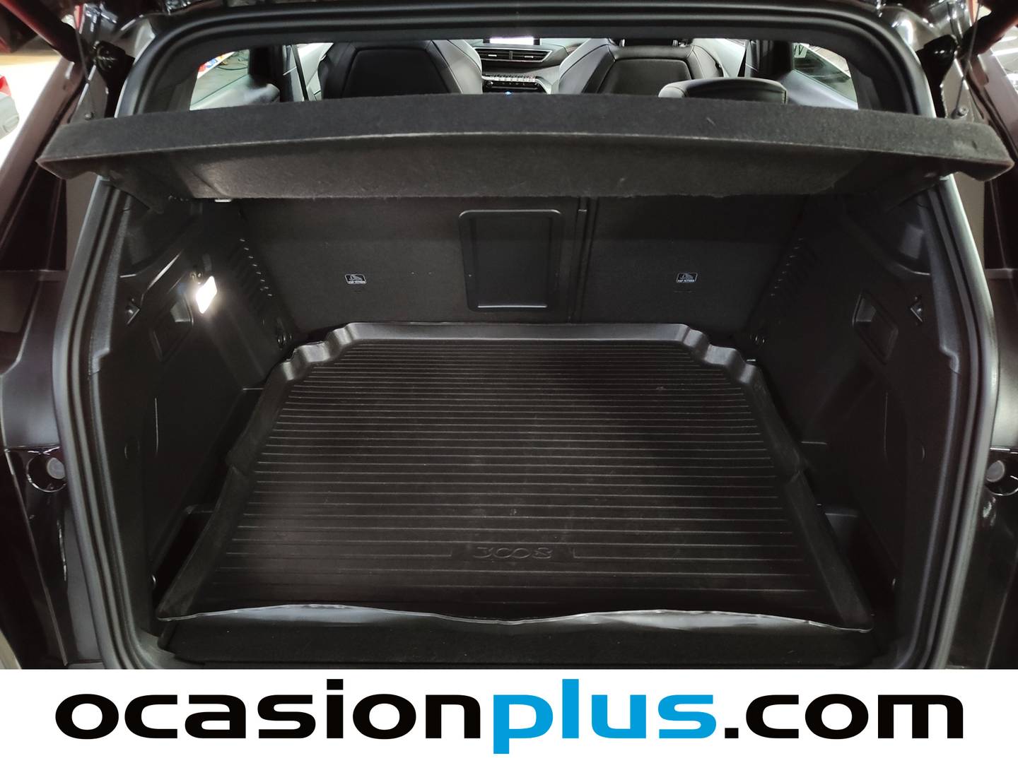 Foto asientos delanteros Peugeot 3008 Peugeot 3008 BlueHDi 120 S&S GT-Line EAT6 88 kW (120 CV)