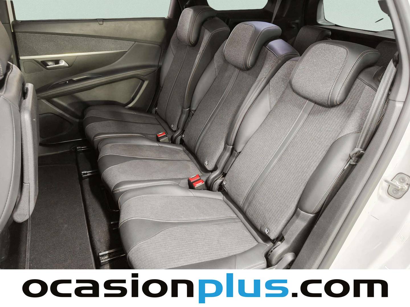 Foto asientos traseros Peugeot 5008 Peugeot 5008 PureTech 130 GT Line 7 Plazas (130 CV)