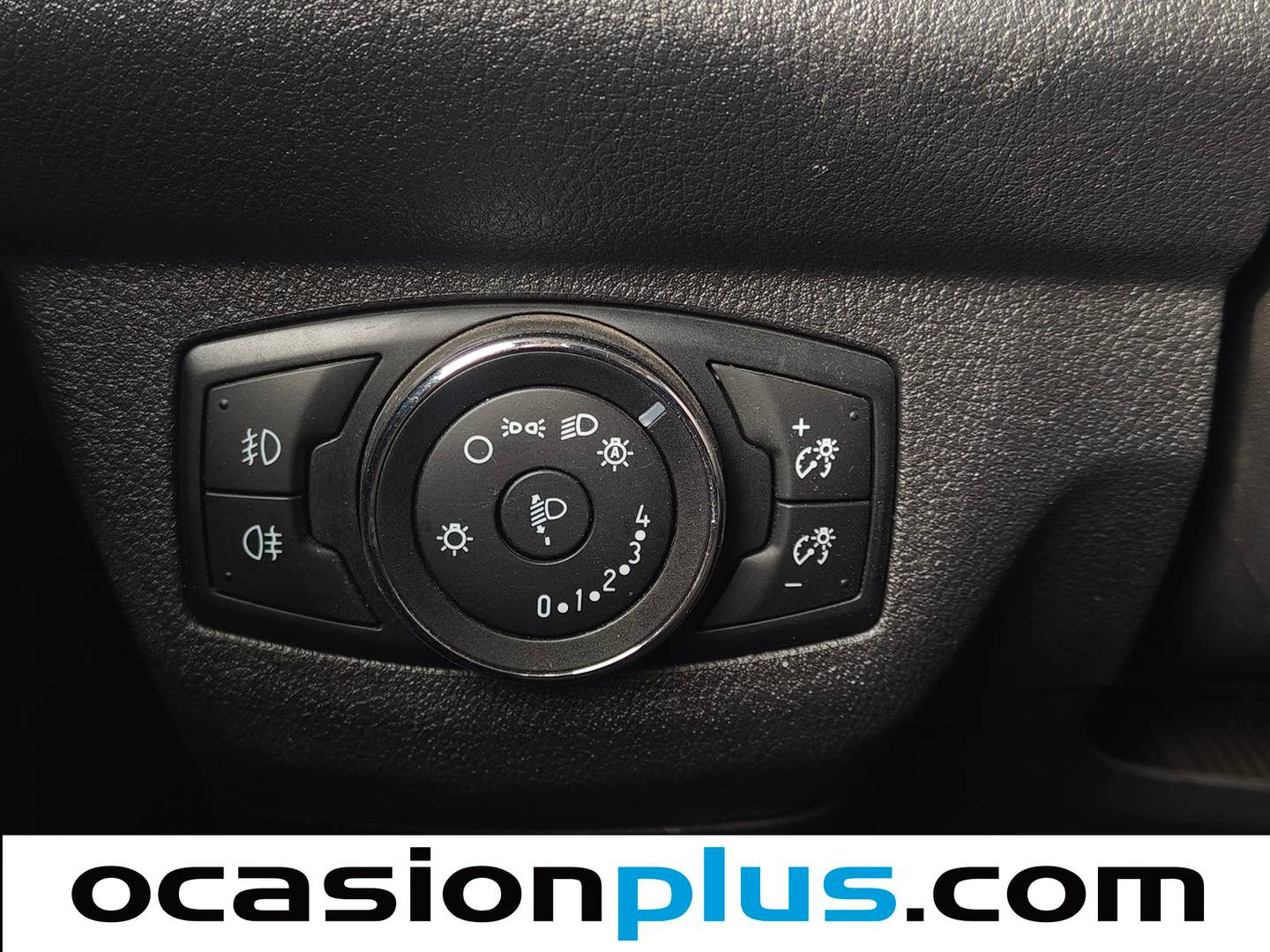 Equipamiento del Ford Tourneo Courier Ford Tourneo Courier 1.0 EcoBoost Titanium (100 CV)