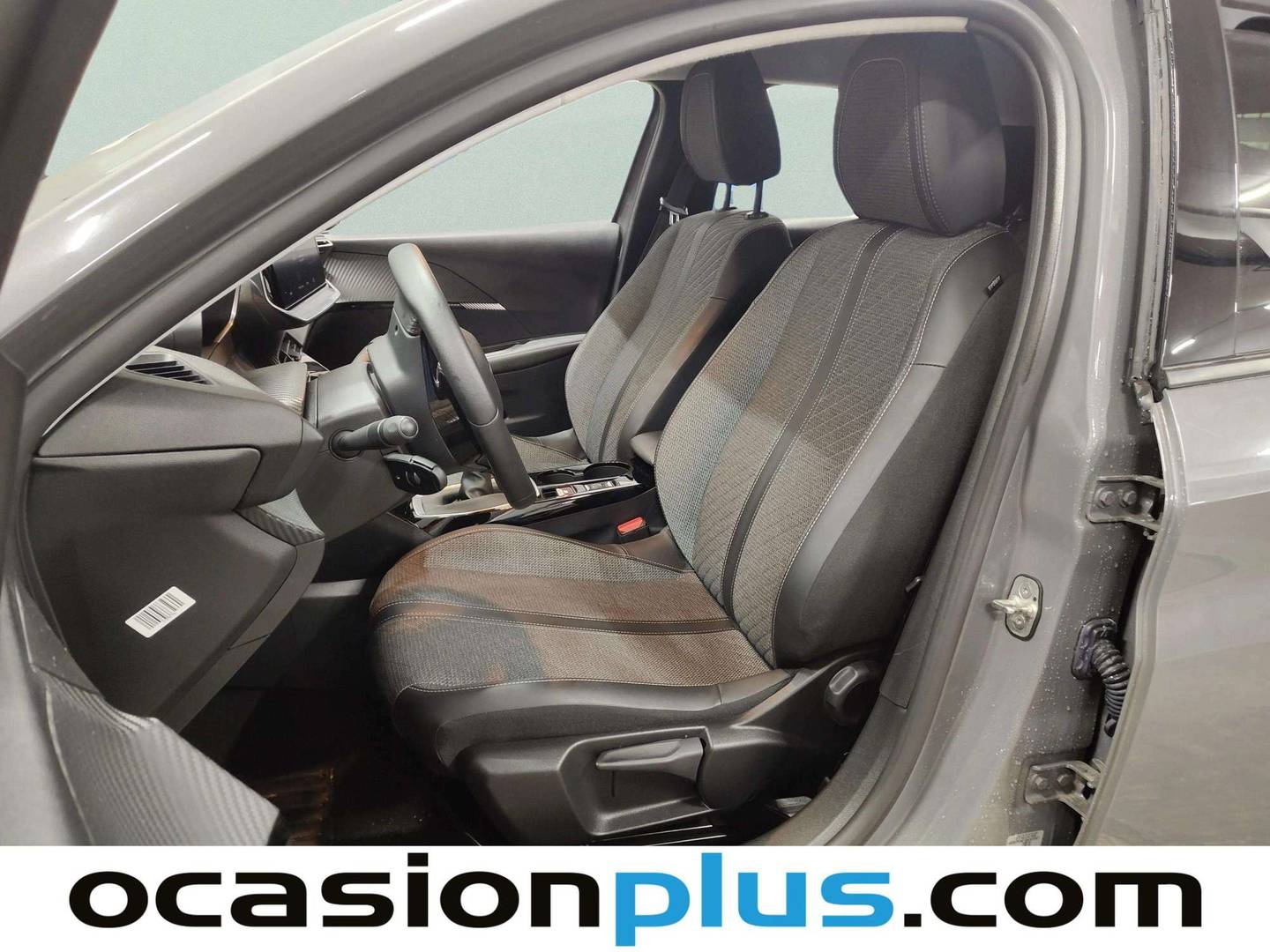 Foto asientos delanteros Peugeot 208 Peugeot 208 PureTech 100 Allure (100 CV)