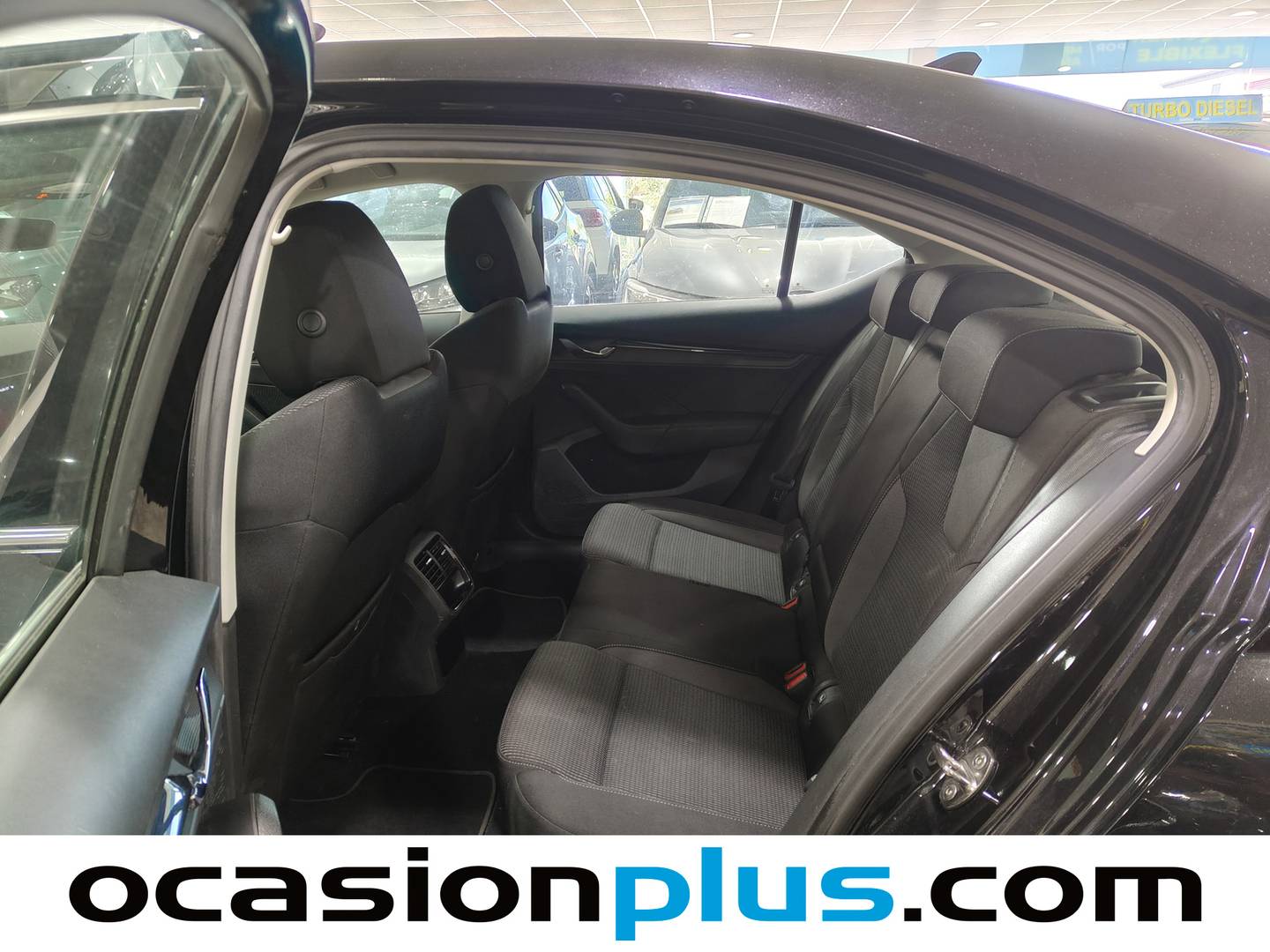 Foto asientos traseros Skoda Octavia Skoda Octavia 2.0 TDI Ambition DSG (150 CV)