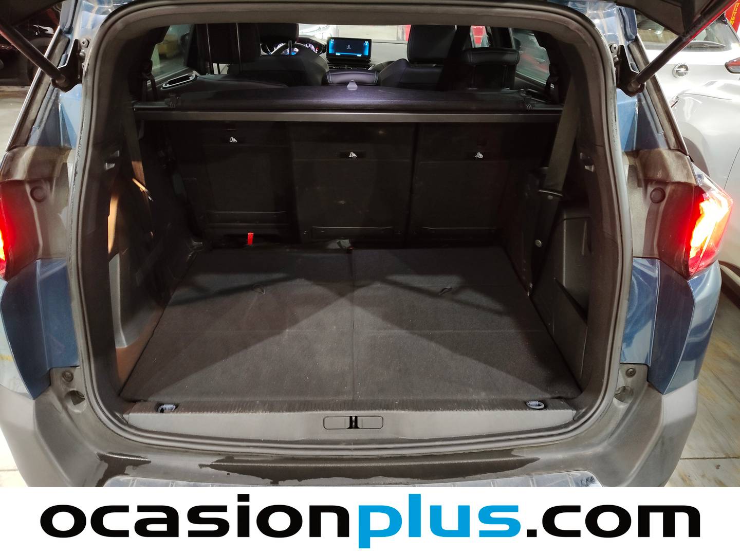 Foto asientos delanteros Peugeot 5008 Peugeot 5008 BlueHDI 130 S&S Allure Pack EAT8 (130 CV)