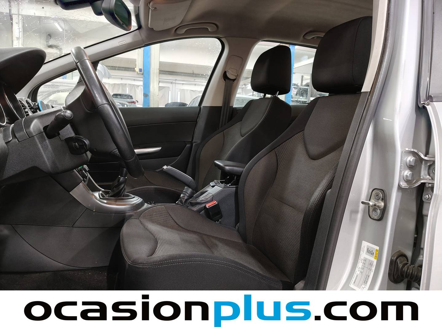 Foto delantera Peugeot 308 Peugeot 308 1.6 VTi Active (120 CV) izquierda