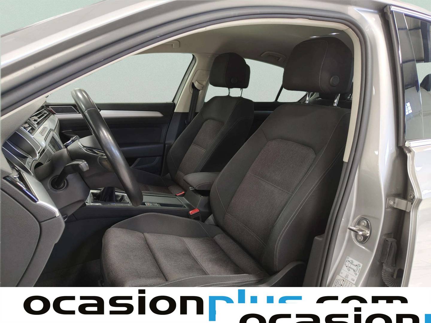 Foto asientos delanteros Volkswagen Passat Volkswagen Passat Advance 1.6 TDI BMT (120 CV)