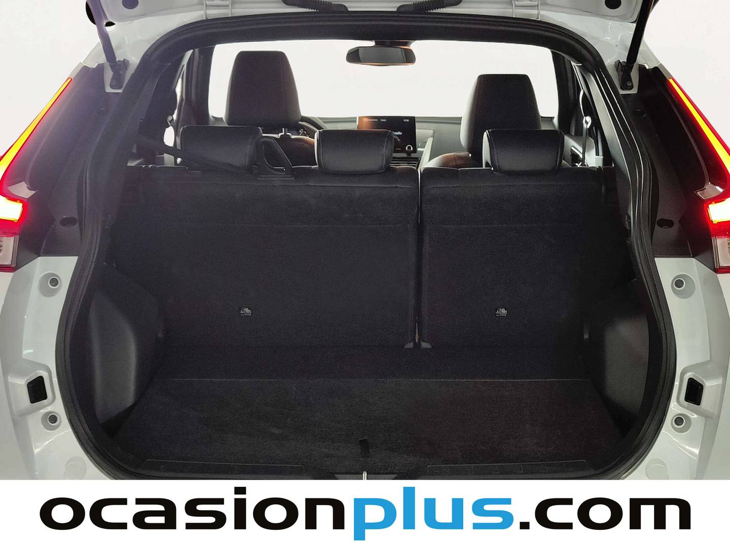 Fotos maletero Mitsubishi Eclipse Cross Mitsubishi Eclipse Cross 2.4 PHEV Kaiteki 4WD Auto (188 CV)