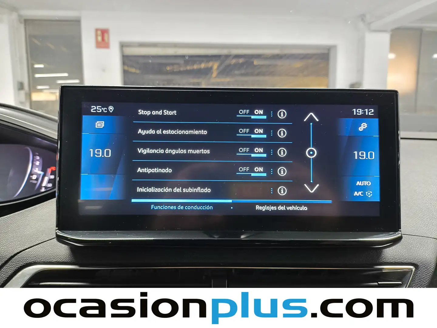 Foto Peugeot 3008 Peugeot 3008 PureTech 130 S&S Allure Pack (130 CV)