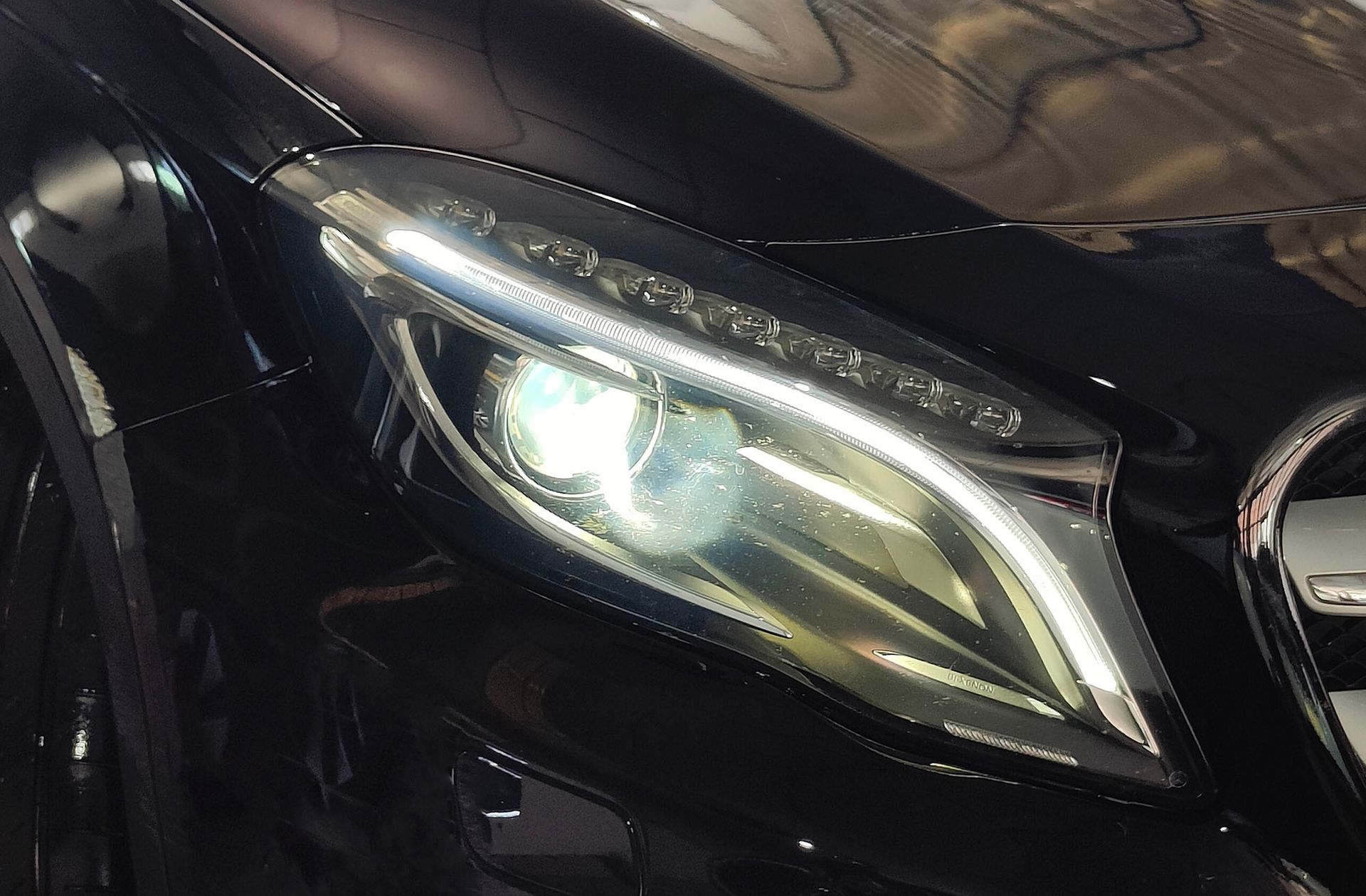 Mercedes-Benz GLA 200 d AMG Line - foto 14