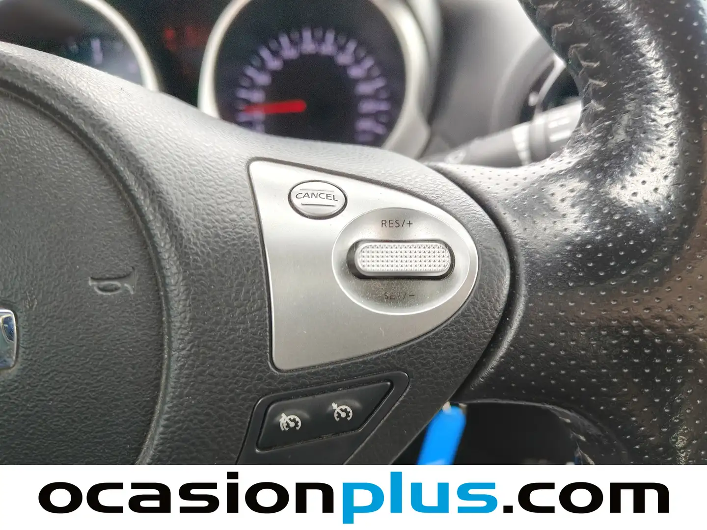 Foto Nissan JUKE Nissan Juke 1.5 dCi Visia 4X2  (110 CV)