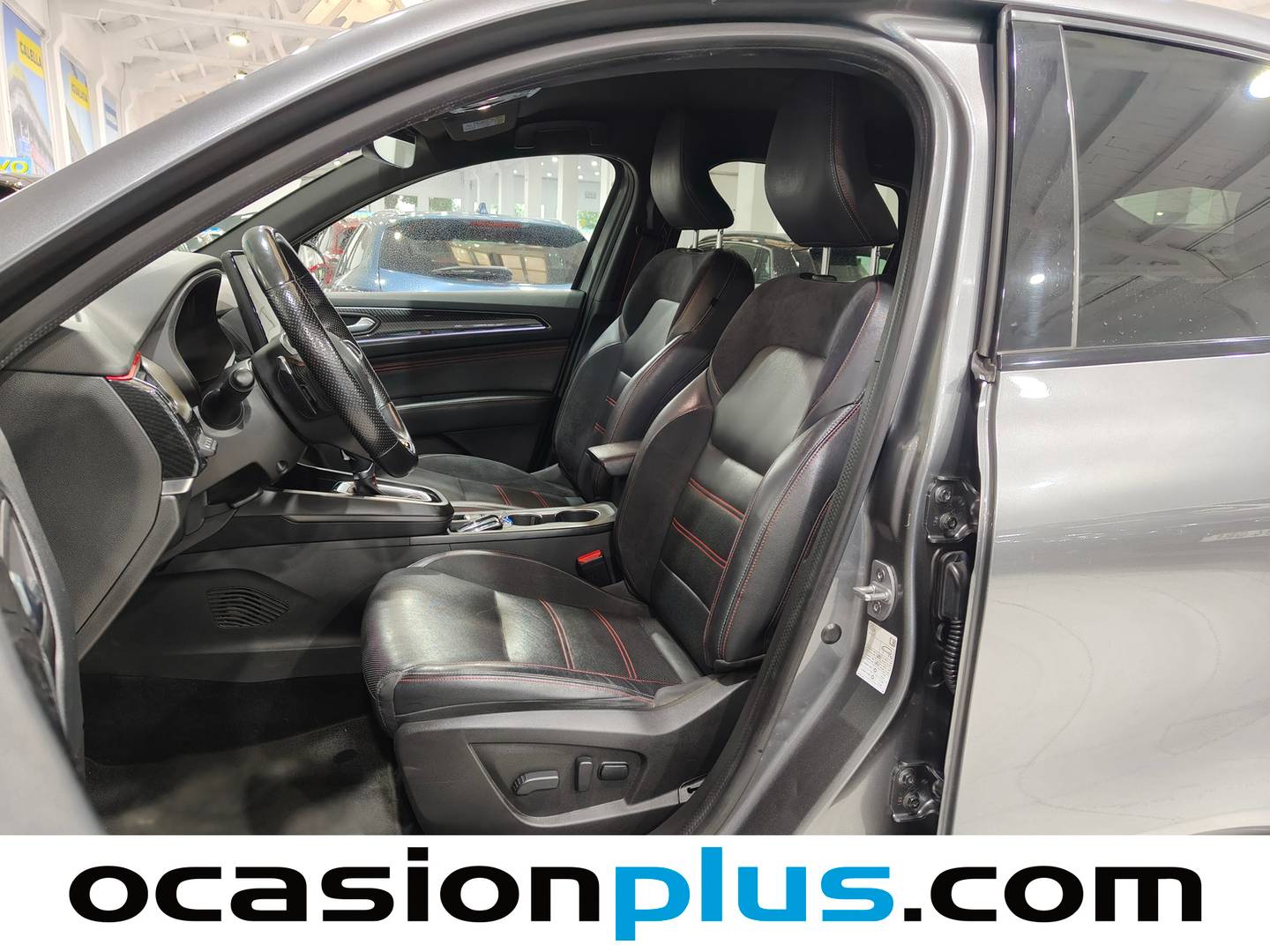 Foto asientos delanteros Renault Arkana Renault Arkana RS Line TCe (140 CV) EDC Microhíbrido