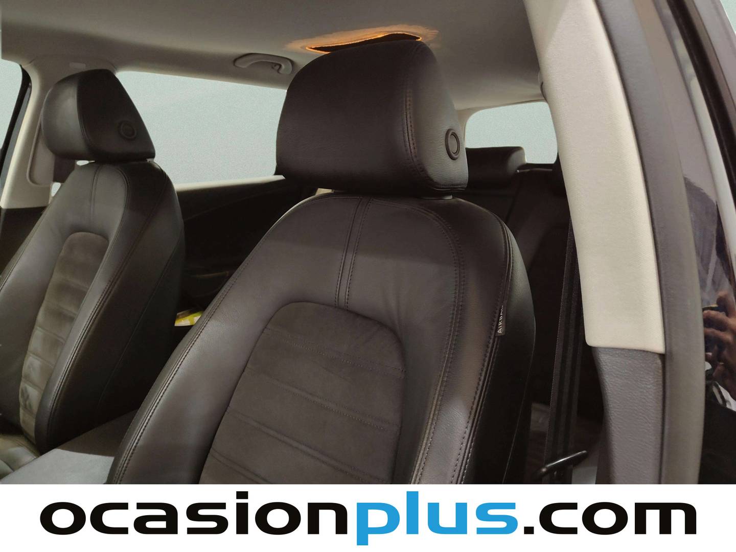 Extras y acabados del Volkswagen Passat Volkswagen Passat Variant Highline 2.0 TDI DPF (140 CV)