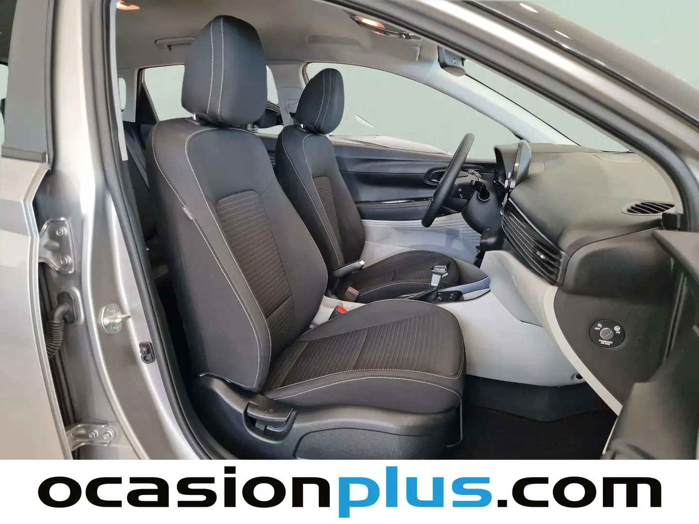 Foto Hyundai i20 Hyundai i20 1.0 TGDI 48V Tecno DCT (100 CV)