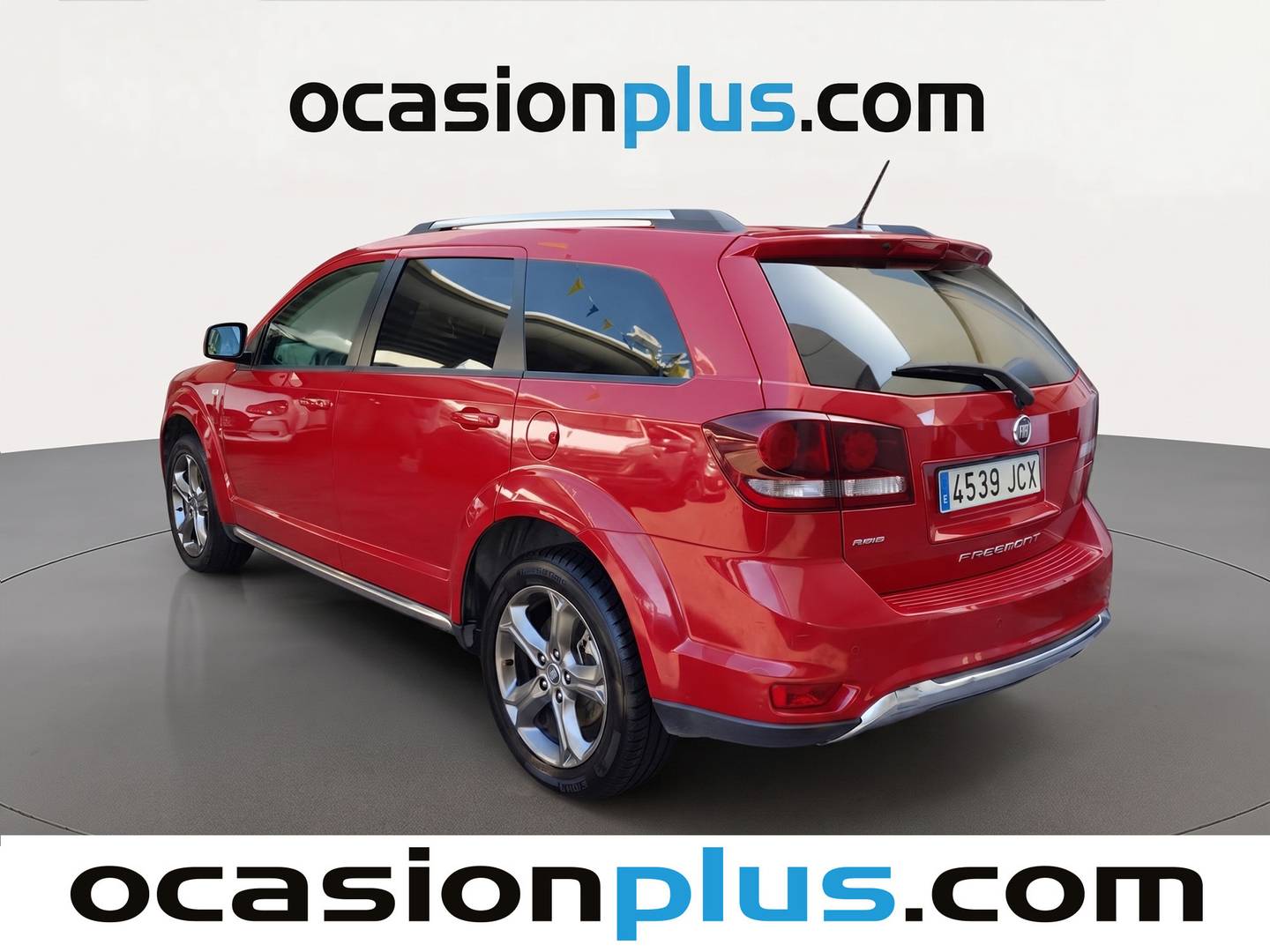 Foto trasera Fiat Freemont Fiat Freemont 2.0 16v Diesel Cross AWD Auto (170 CV) 7 Plazas derecha