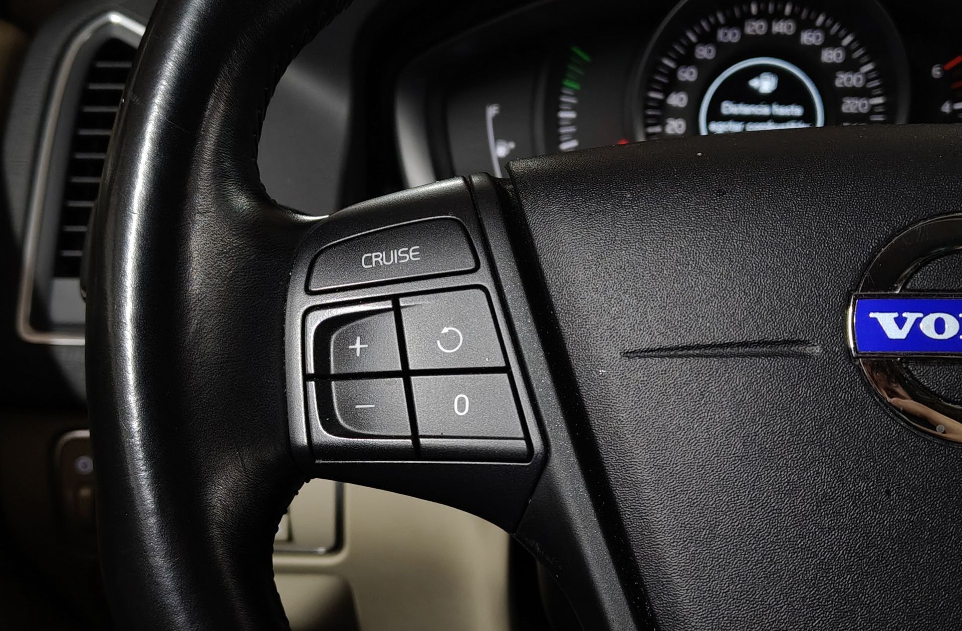 Volvo XC60 D3 Kinetic - foto 28