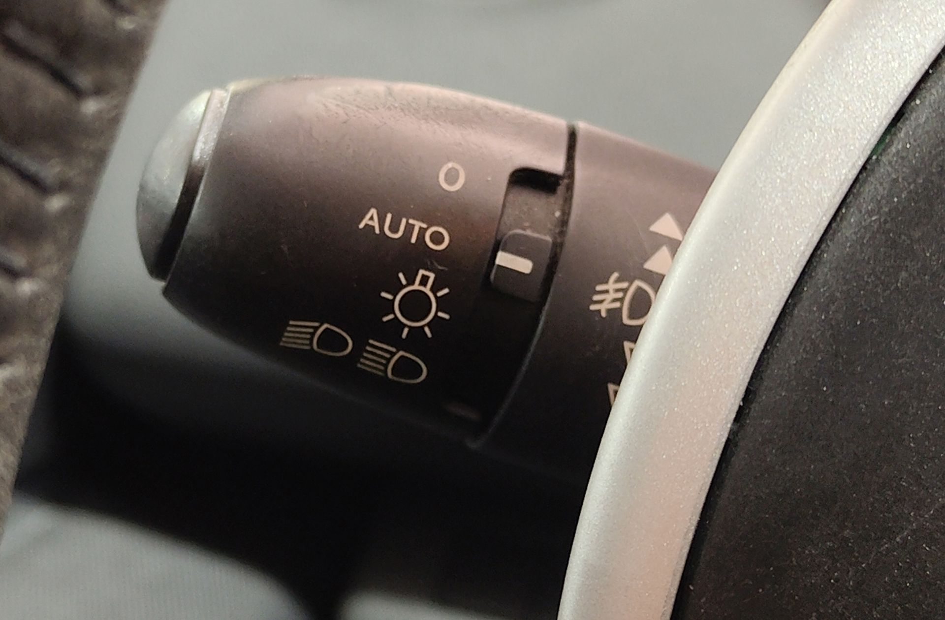 Peugeot 3008 Hybrid4 - foto 24