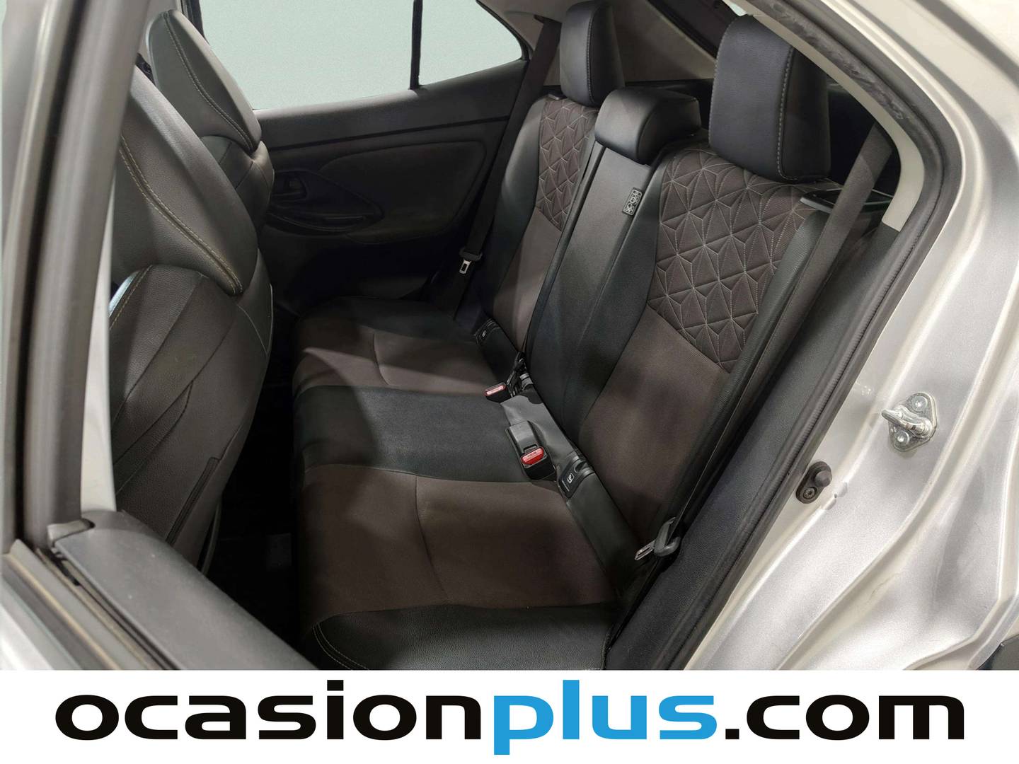 Foto asientos traseros Toyota Yaris Cross Toyota Yaris Cross 120H Style Plus (116 CV)