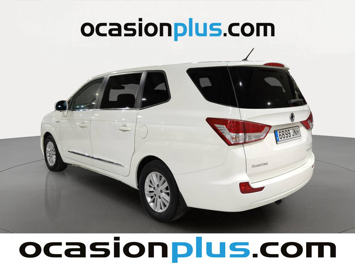 Foto trasera SsangYong Rodius Ssangyong Rodius D22T Line (178 CV) derecha