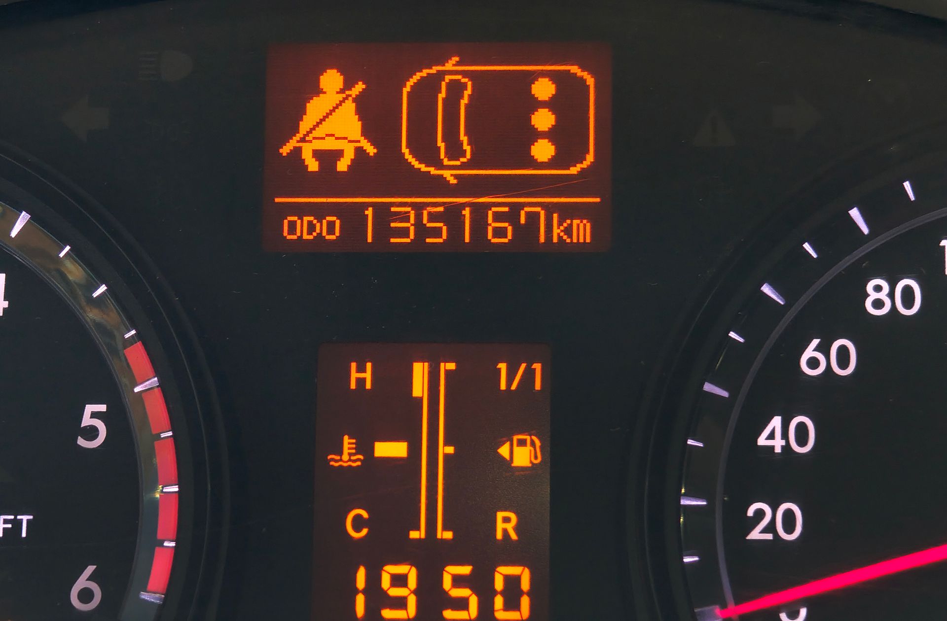 Toyota Avensis 120 D Advance - foto 8
