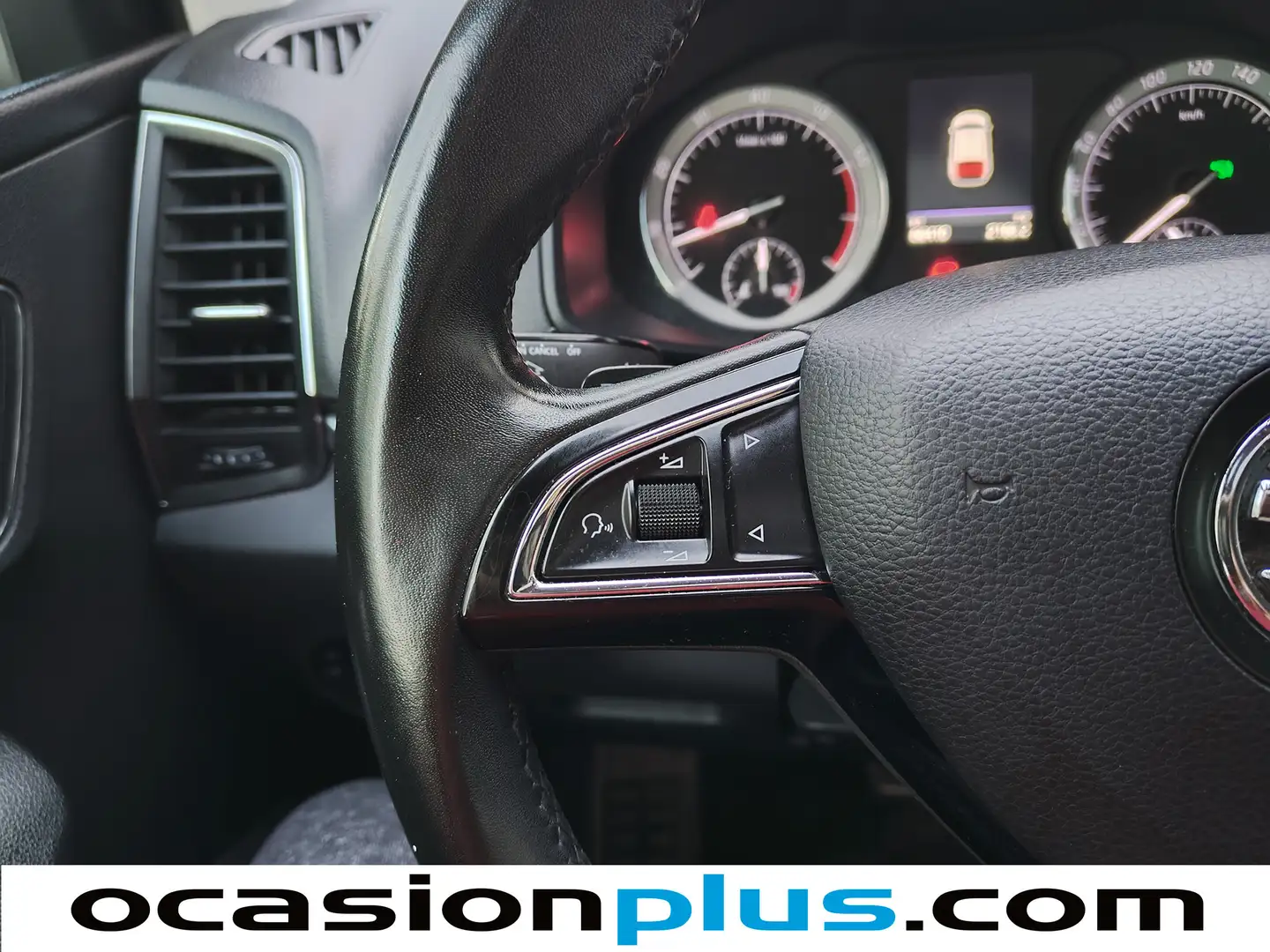 Foto Skoda Karoq Skoda Karoq 1.5 TSI ACT Style DSG (150 CV)