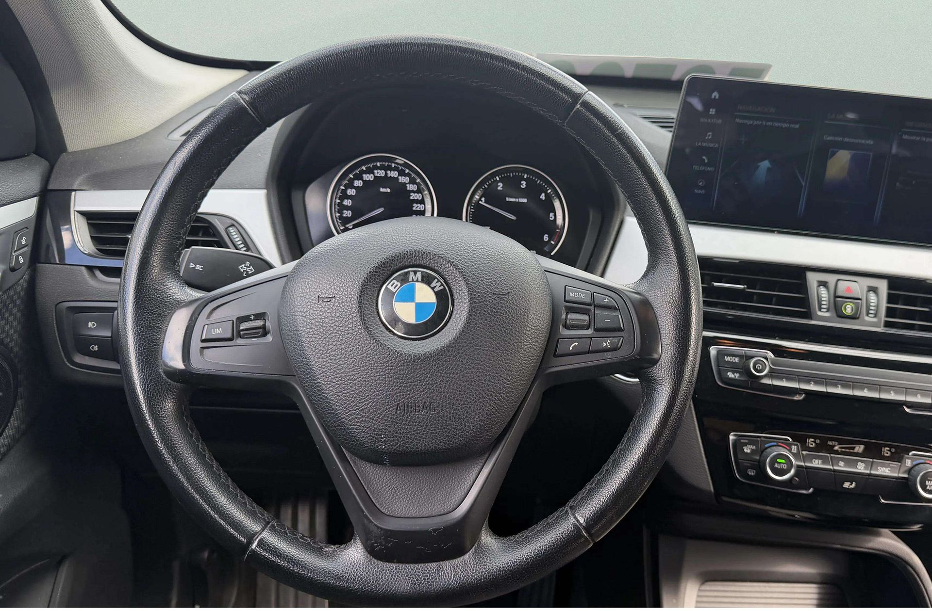 BMW X1 sDrive16d - foto 18