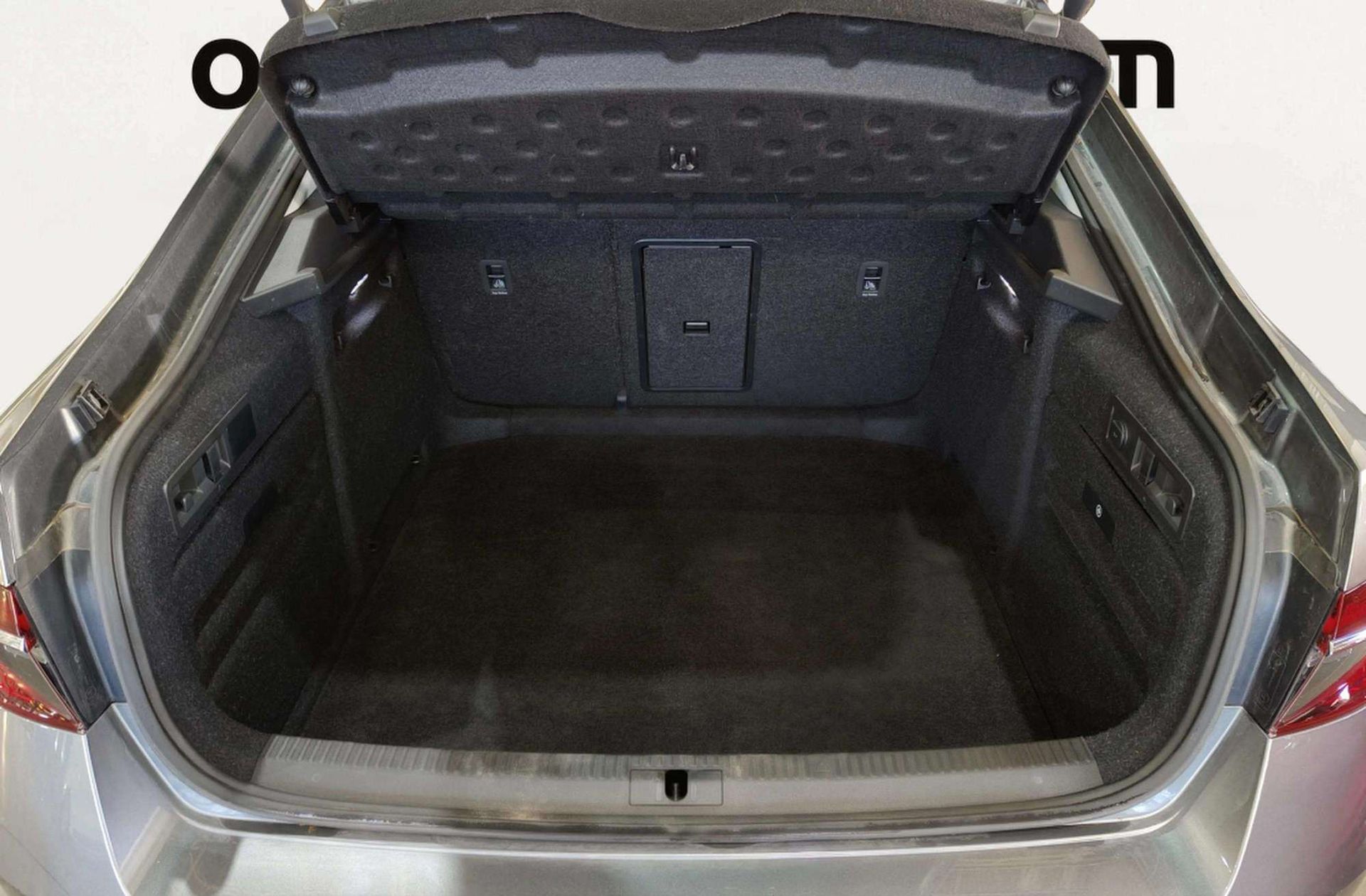 Škoda Superb 1.5 TSI Style DSG - foto 19