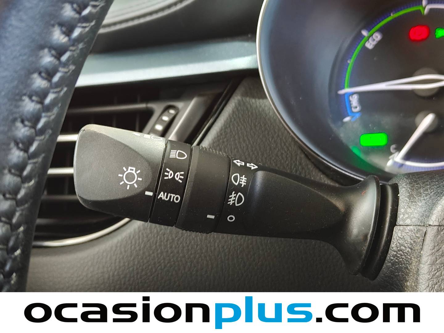 Foto Toyota C-HR Toyota C-HR 1.8 125H Advance (122 CV)