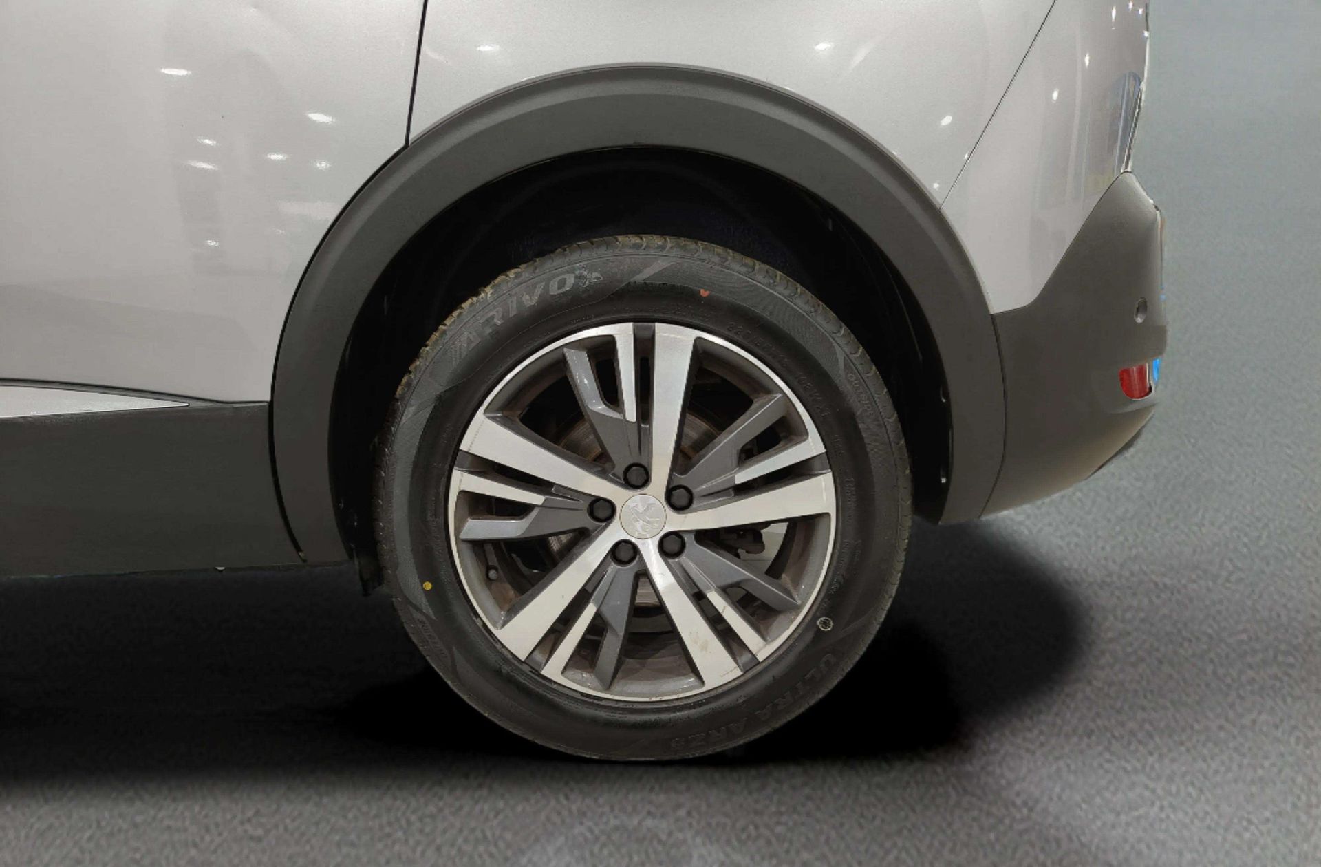 Peugeot 5008 PureTech 130 Allure Pack EAT8 7 plazas - foto 37