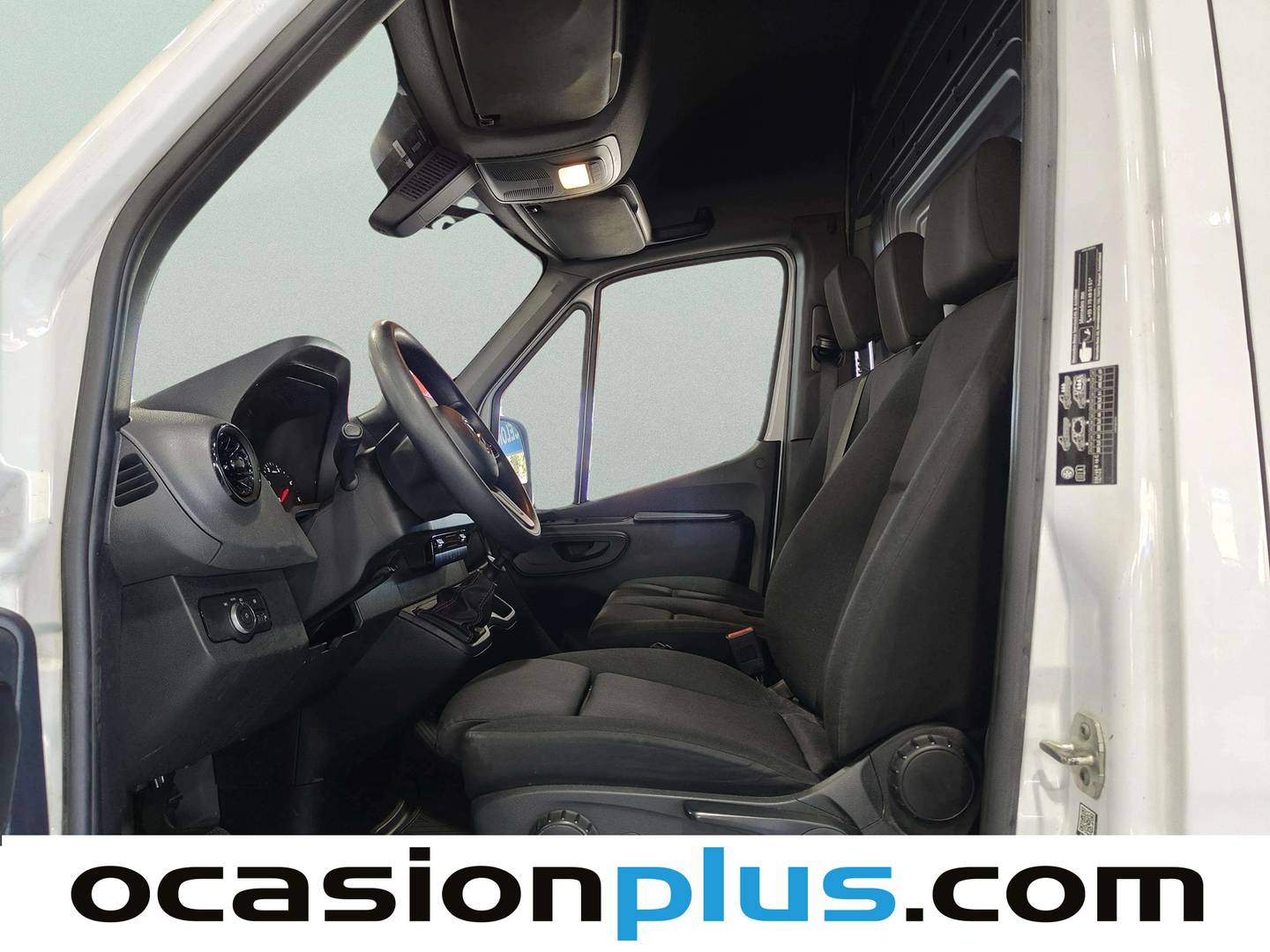 Foto asientos delanteros Mercedes Sprinter Mercedes Sprinter Furgon 317 CDI LARGO 3.5T T.ALTO (170 CV)