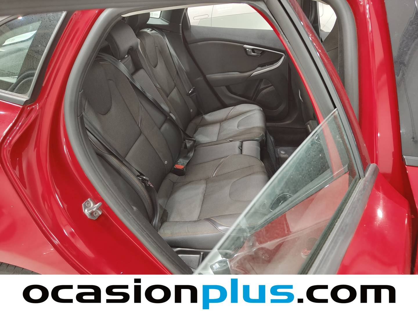 Foto Volvo V40 Cross Country Volvo V40 Cross Country D2 Momentum (120 CV)