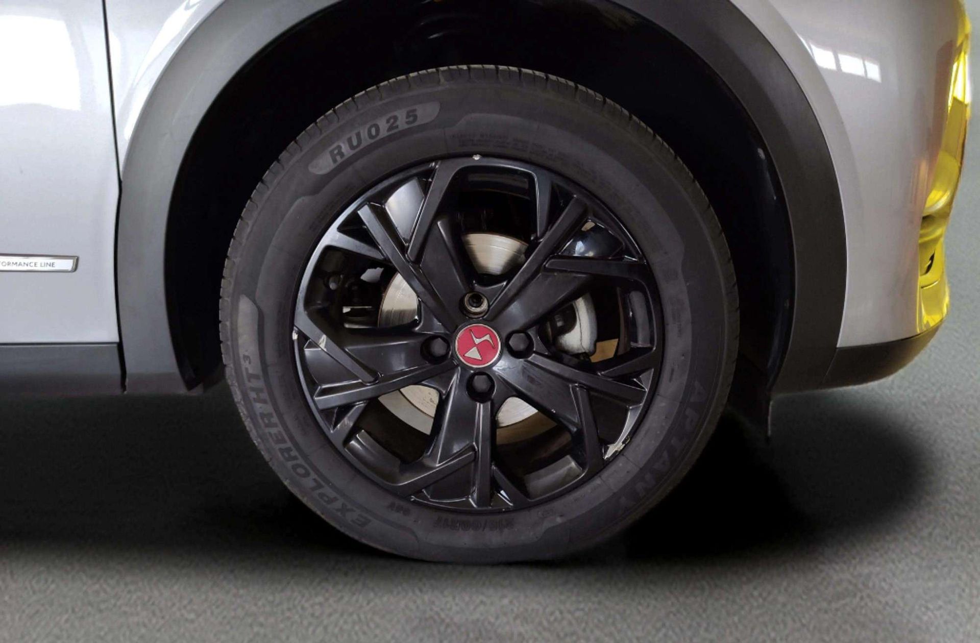 DS 3 Crossback Performance Line BlueHDi - foto 36
