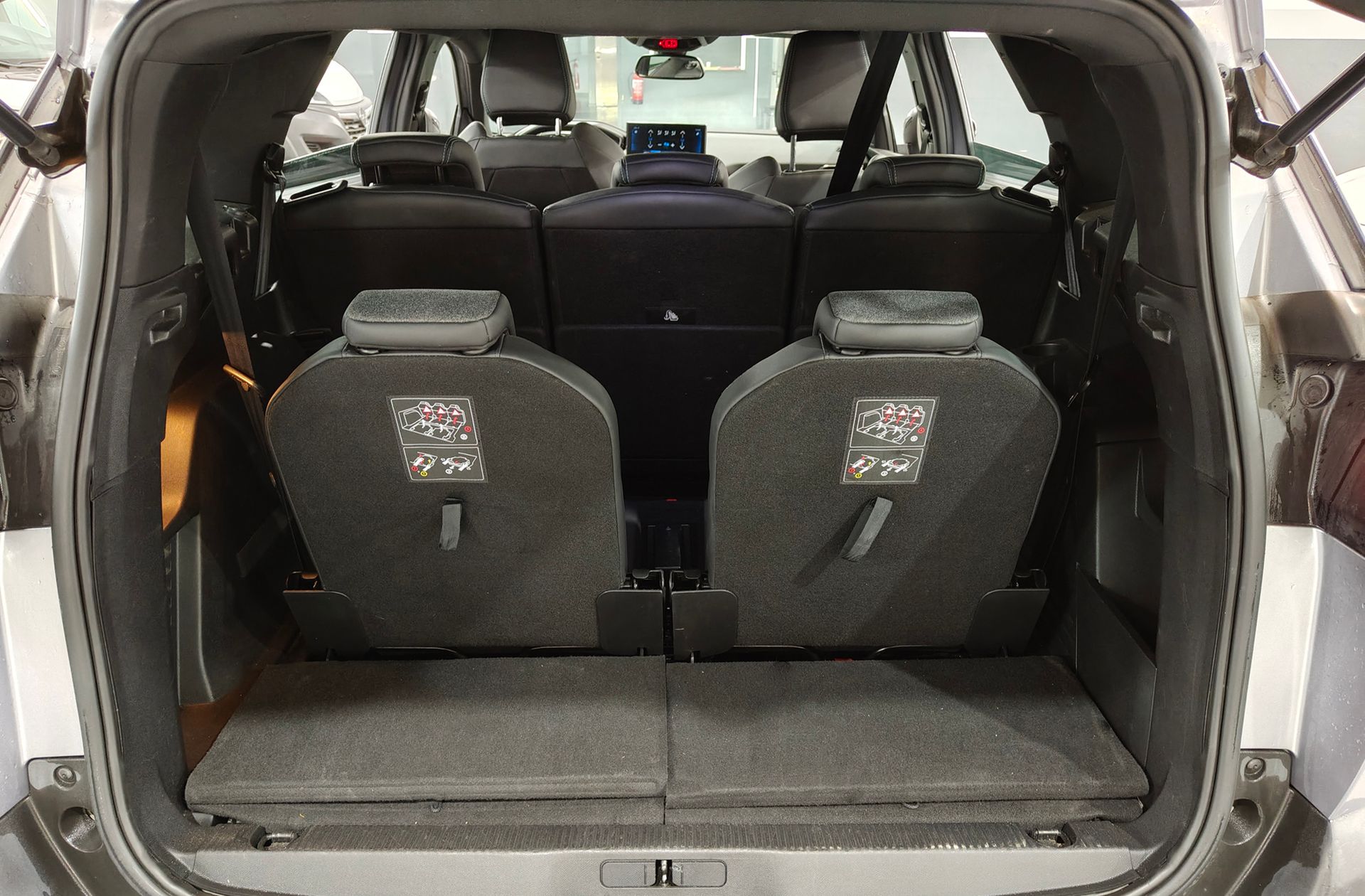 Peugeot 5008 1.2 Allure Pack eDCS6 7 plazas - foto 19